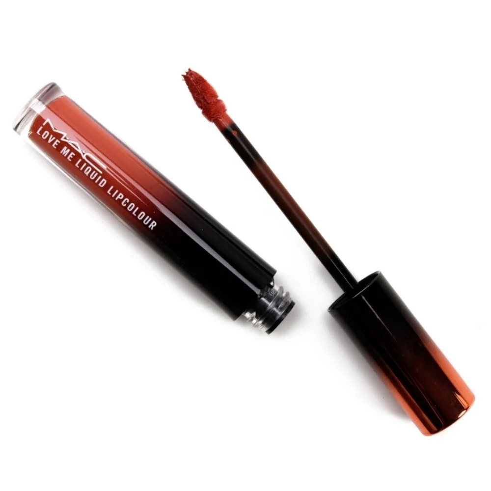 MAC COSMETICS // love me liquid lip color in bragging rights